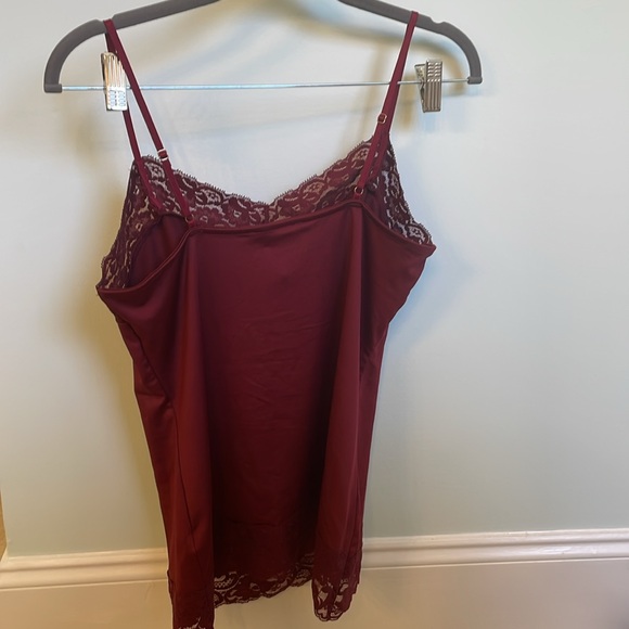 WHBM Burgundy Lace Trim Cami Top NWT - Picture 2 of 5